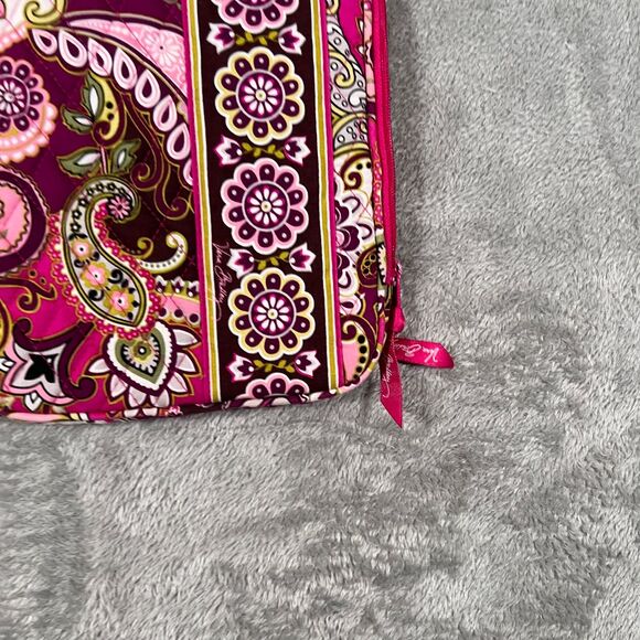 Vera Bradley Vibrant Paisley Floral Quilted pad Bag Travel Organizer - Picture 2 of 8